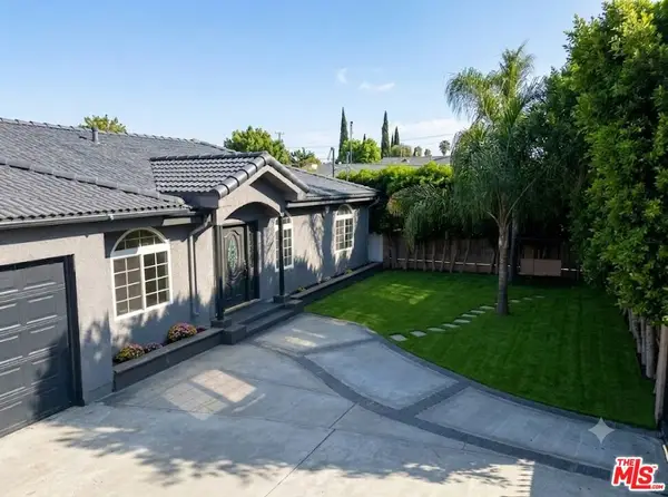 6742 Radford Avenue, Los Angeles, CA 91606