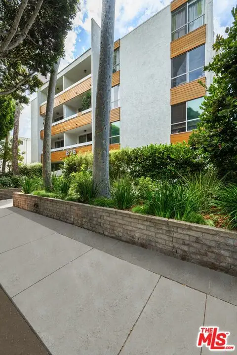 826 2nd Street #101, Santa Monica, CA 90403 - #2