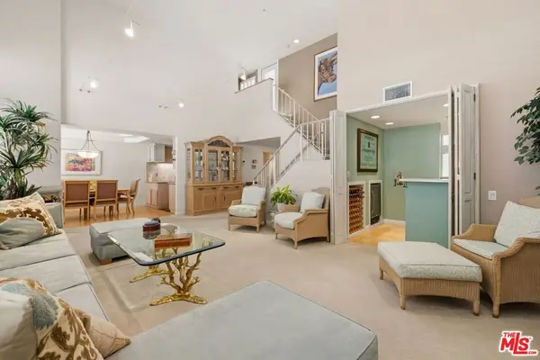 4235 Mary Ellen Avenue #303, Los Angeles, CA 91604