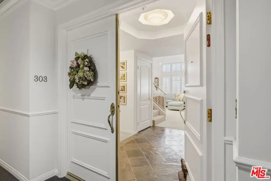 4235 Mary Ellen Avenue #303, Studio City, CA 91604 - #2