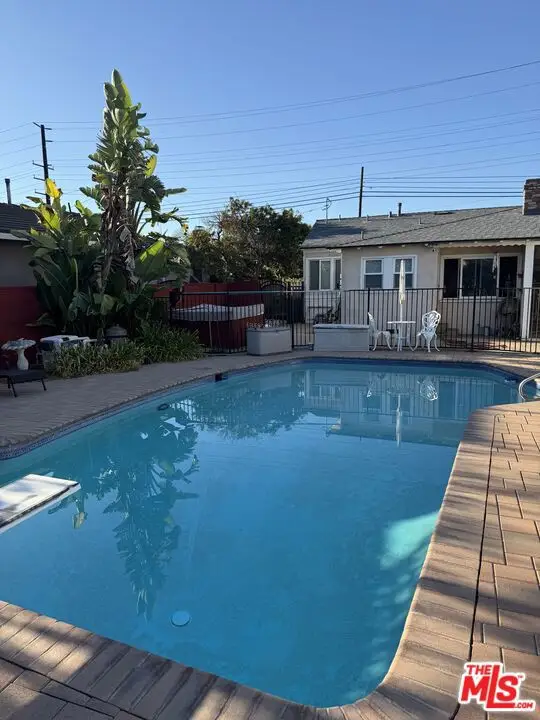 829 E Francisquito Avenue, West Covina, CA 91790