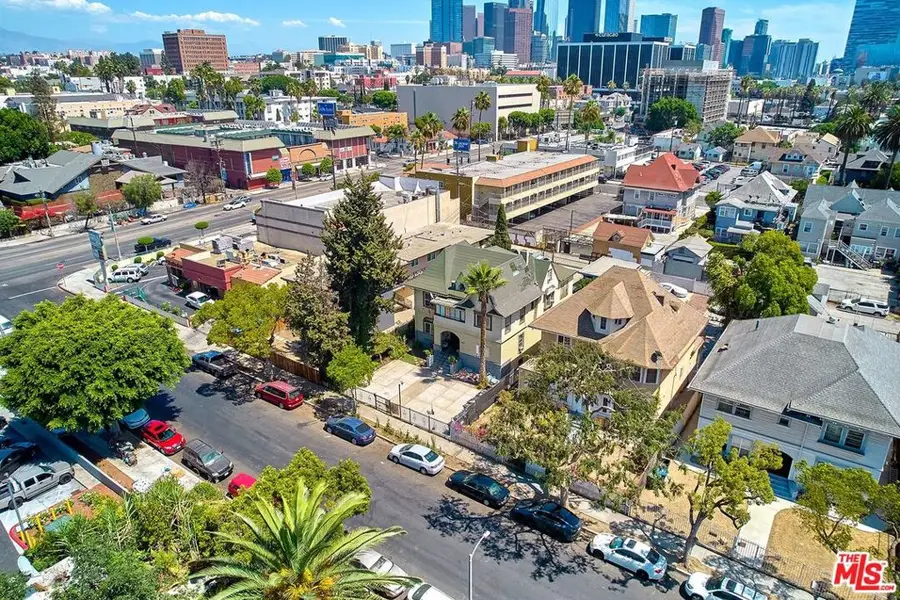 1020 S Westlake Avenue, Los Angeles, CA 90006 - #2