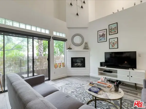 4477 Woodman Avenue #304, Sherman Oaks, CA 91423