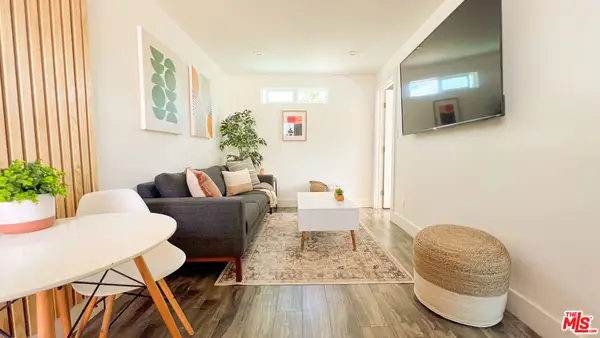 6711 Saint Clair Avenue, Los Angeles, CA 91606