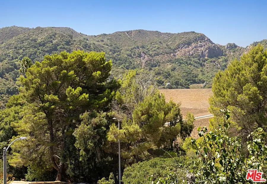 1476 Palisades Drive, Pacific Palisades, CA 90272 - #3