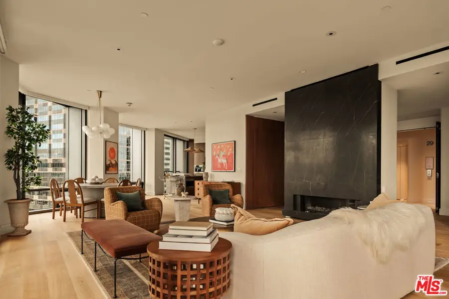 211 W Elm Court #29A, Los Angeles, CA 90067 - #3