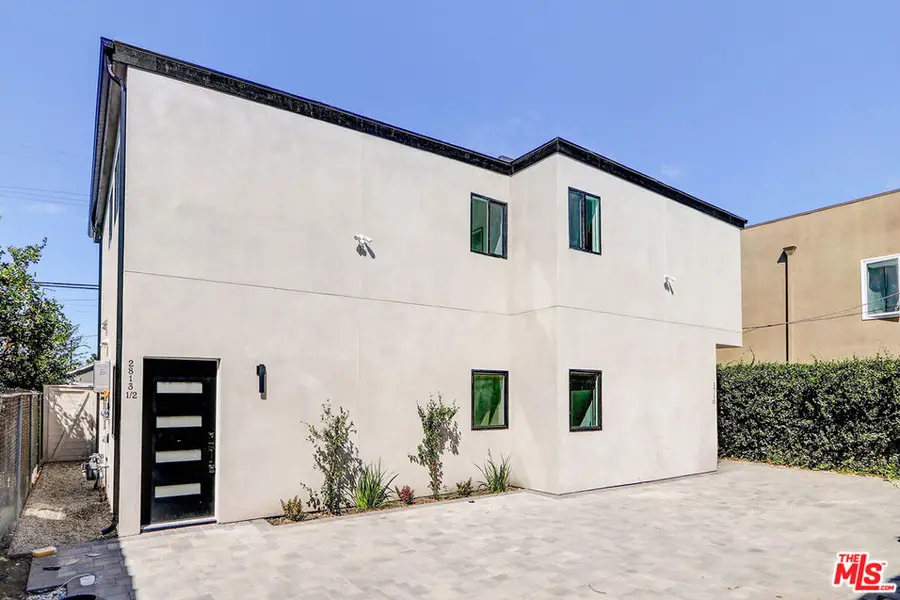 2813 1/2 12th Ave, Los Angeles, CA 90018 - #2