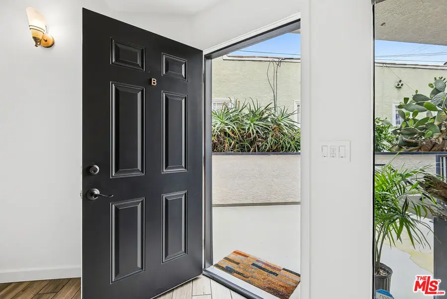 1802 20th Street #B, Santa Monica, CA 90404 - #2