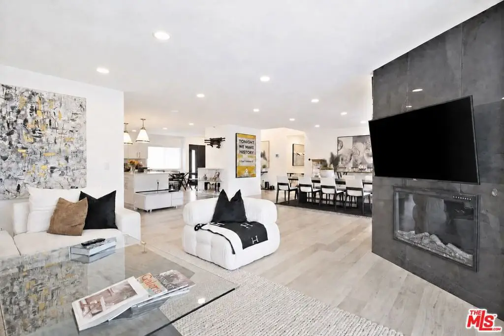 20326 Alerion Place, Woodland Hills, CA 91364 - #1