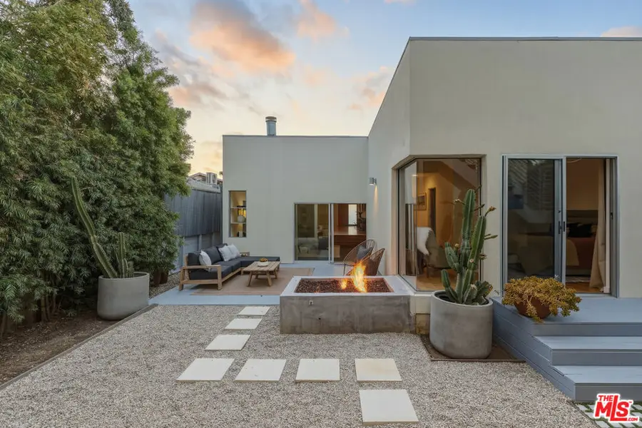 1076 Palms Boulevard, Venice, CA 90291 - #2
