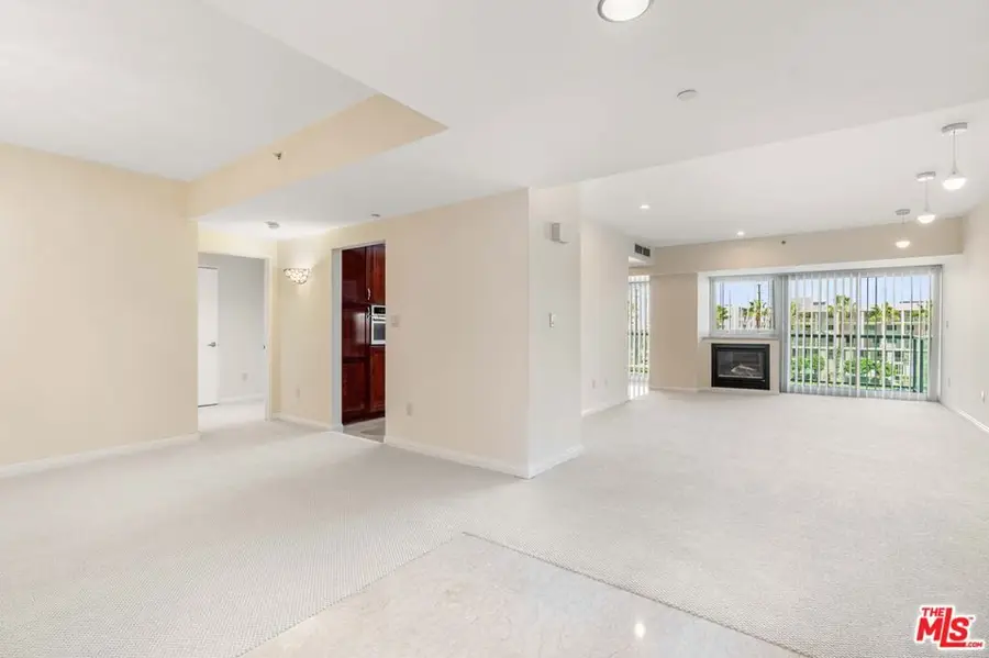 13600 Marina Pointe Drive #404, Marina Del Rey, CA 90292 - #2