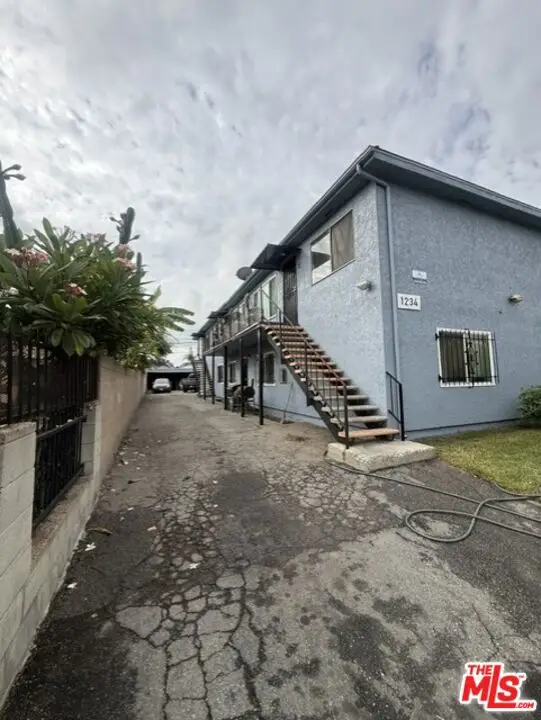 1234 W 92nd Street, Los Angeles, CA 90044 - #3