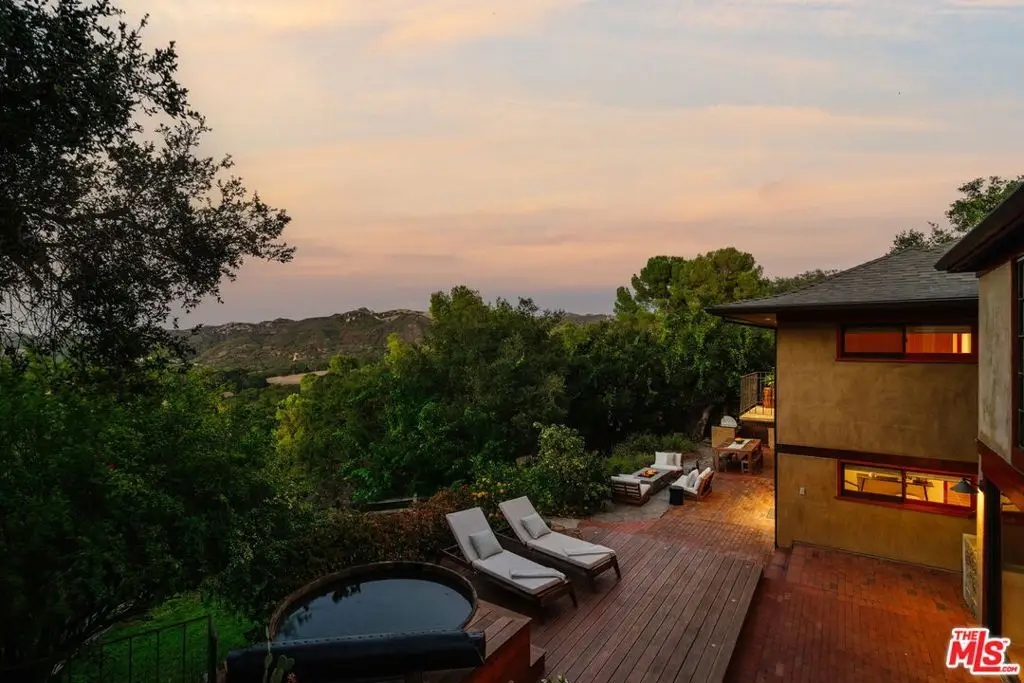 21071 Waveview Drive, Topanga, CA 90290 - #1