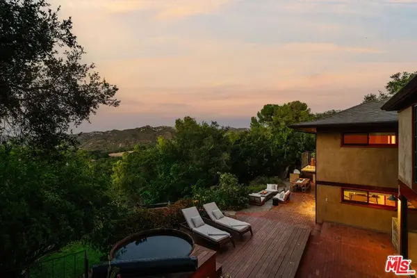 21071 Waveview Drive, Topanga, CA 90290