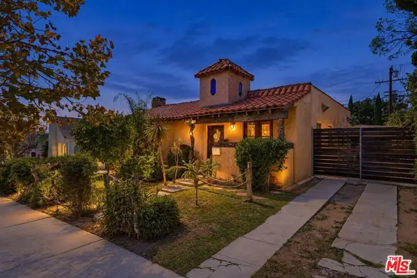 1309 Carmona Avenue, Los Angeles, CA 90019