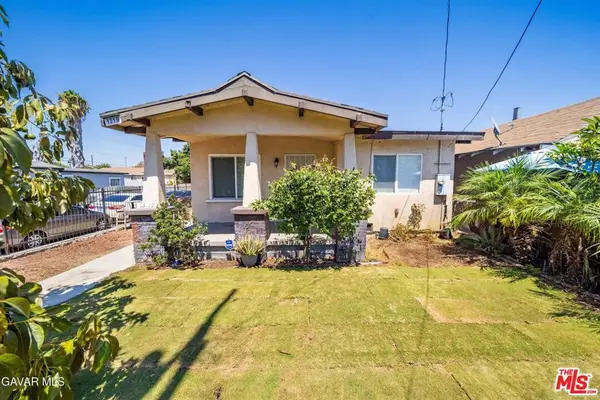 1319 E 75th Street, Los Angeles, CA 90001