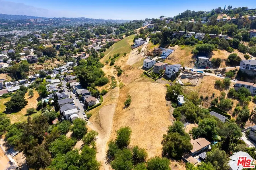 3586 N Mimosa Drive, Los Angeles, CA 90065 - #2