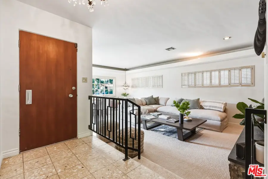 5518 Saloma Avenue, Sherman Oaks, CA 91411 - #2