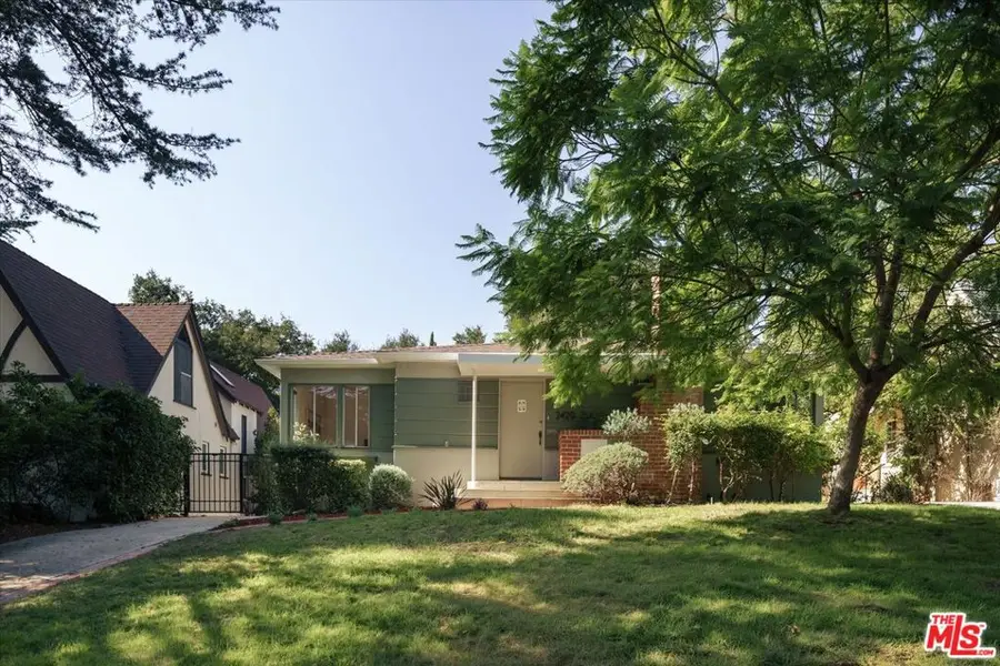 2429 E Glenoaks Boulevard, Glendale, CA 91206 - #3