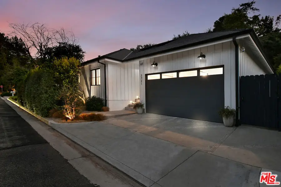 3721 Woodcliff Road, Sherman Oaks, CA 91403 - #3