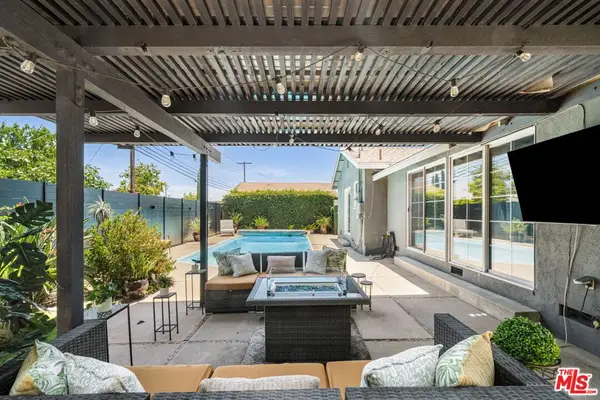 9134 Swinton Avenue, North Hills, CA 91343