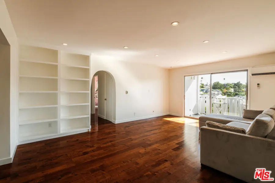 4343 Finley Avenue #25, Los Angeles, CA 90027 - #3