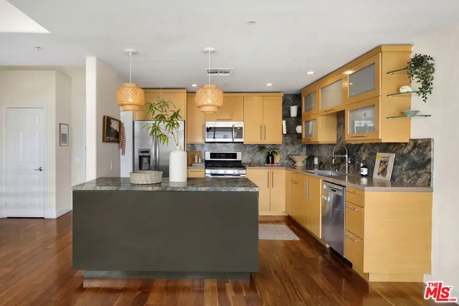1214 14th Street #203, Santa Monica, CA 90404 - #2