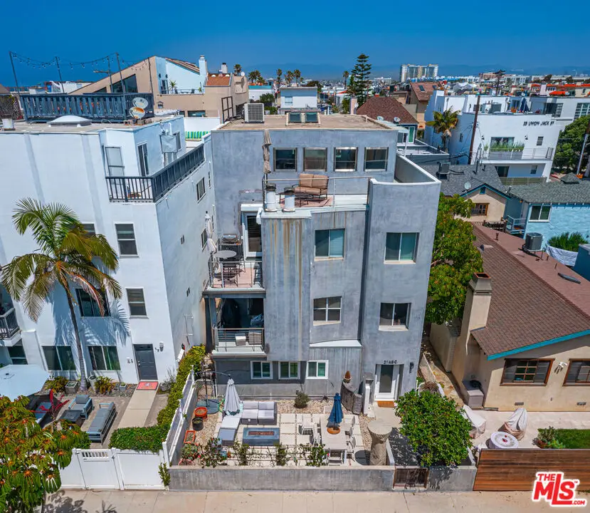 21 Voyage Street, Los Angeles, CA 90292 - #1