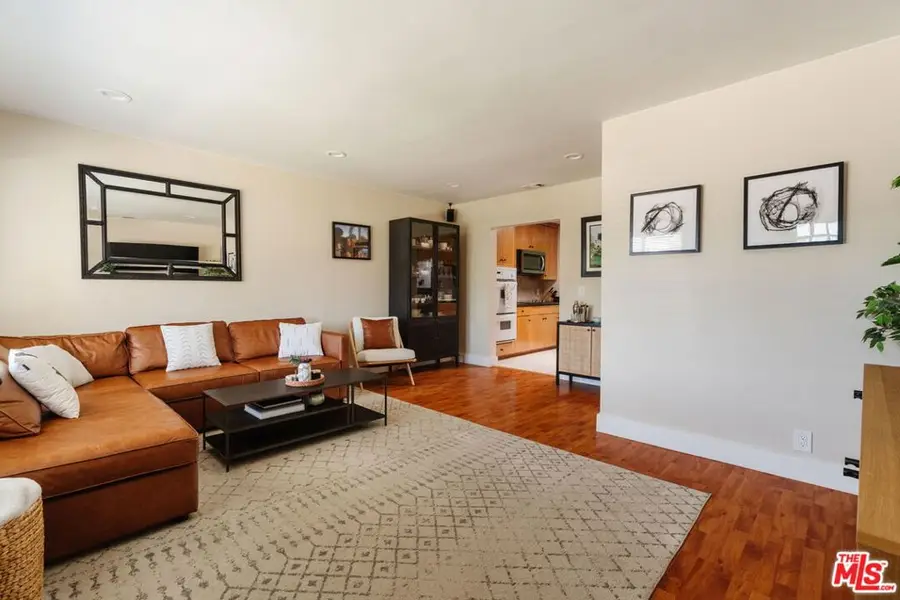 17623 Bromley Street, Encino, CA 91316 - #3