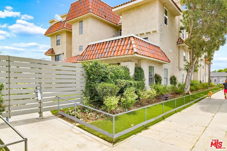 4060 S Hoover Street, Los Angeles, CA 90037 - #2