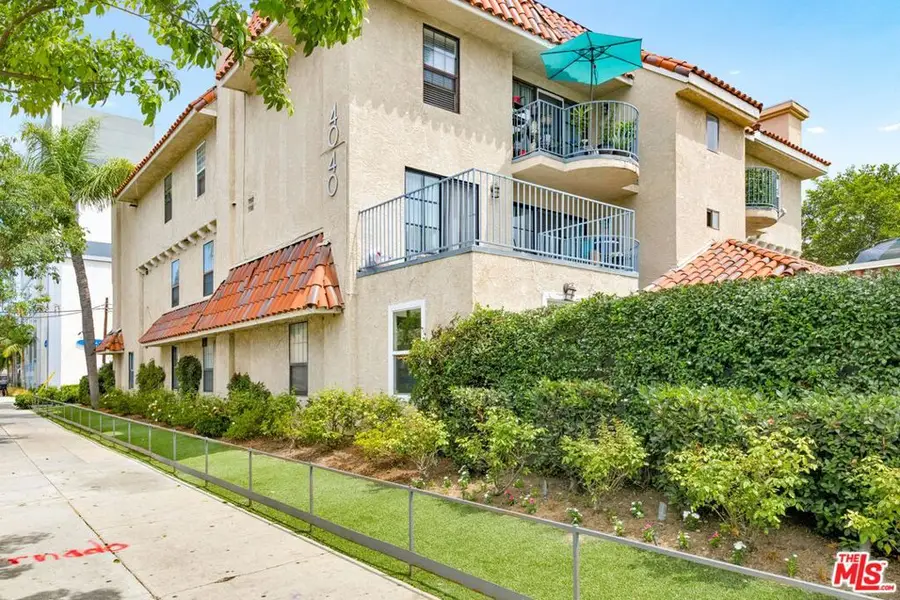 4060 S Hoover Street, Los Angeles, CA 90037 - #3