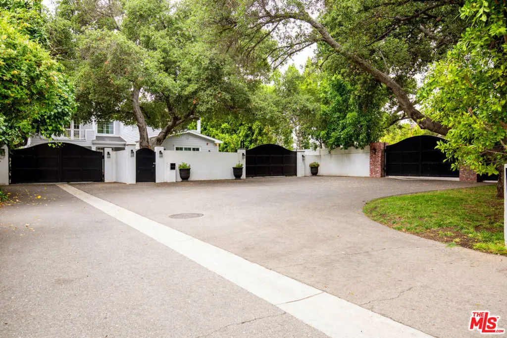 17524 Jayden Lane, Encino, CA 91316 - #1