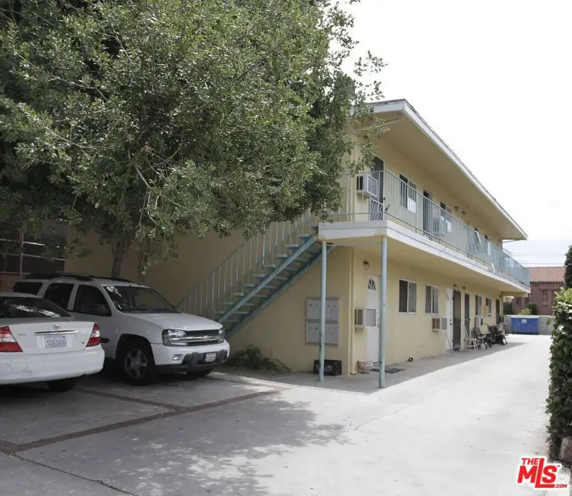 11324 Huston Street, North Hollywood, CA 91601 - #1