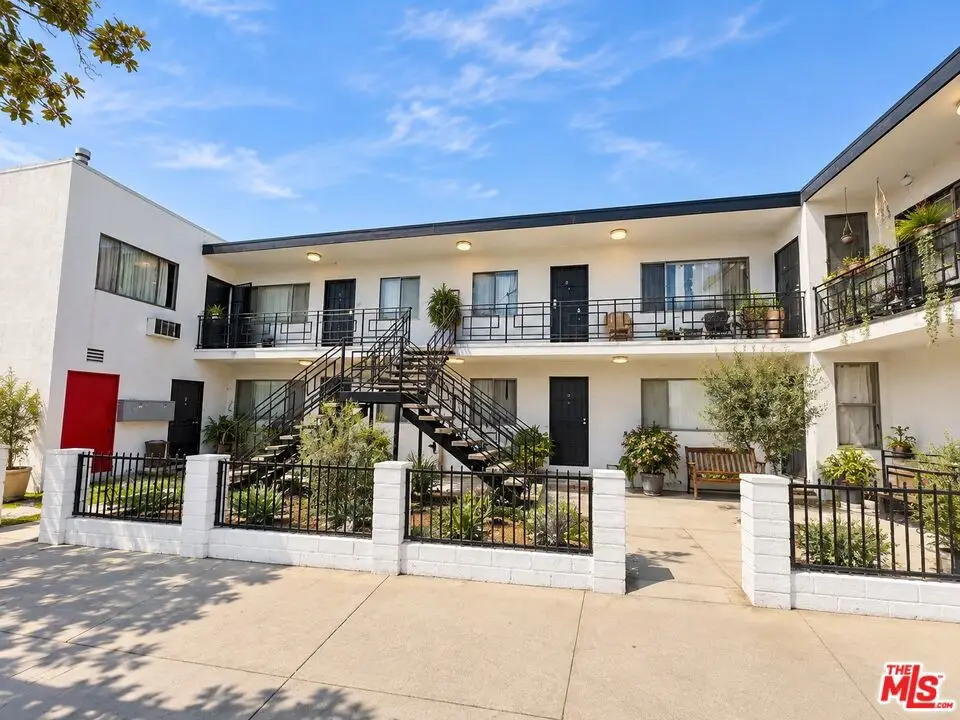 6613 Irvine Avenue, North Hollywood, CA 91606 - #1