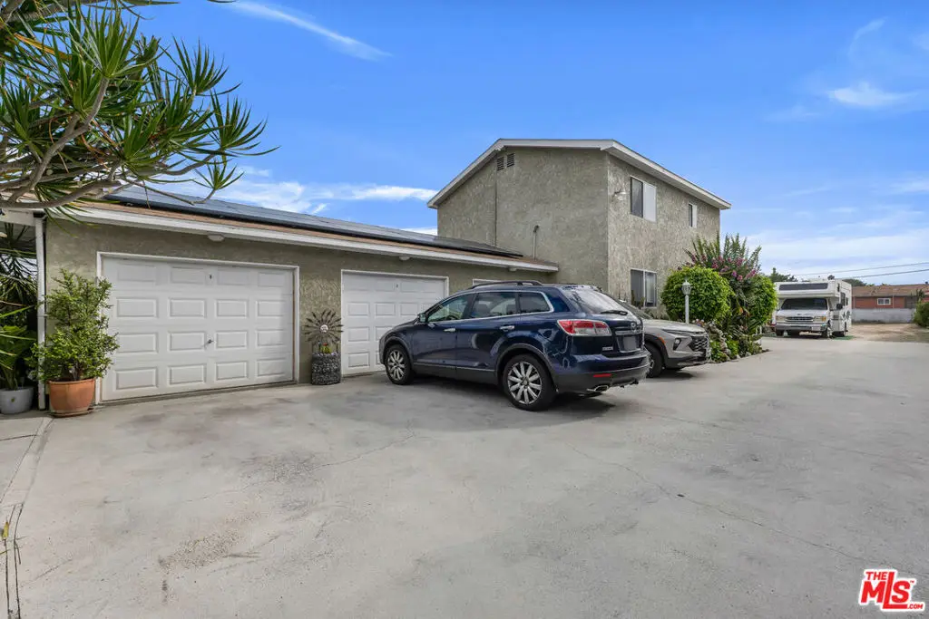 10914 S Osage Avenue, Inglewood, CA 90304 - #1