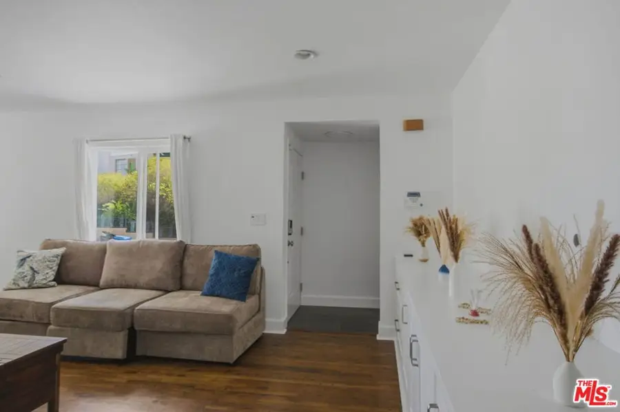4218 Don Arellanes Drive, Los Angeles, CA 90008 - #3