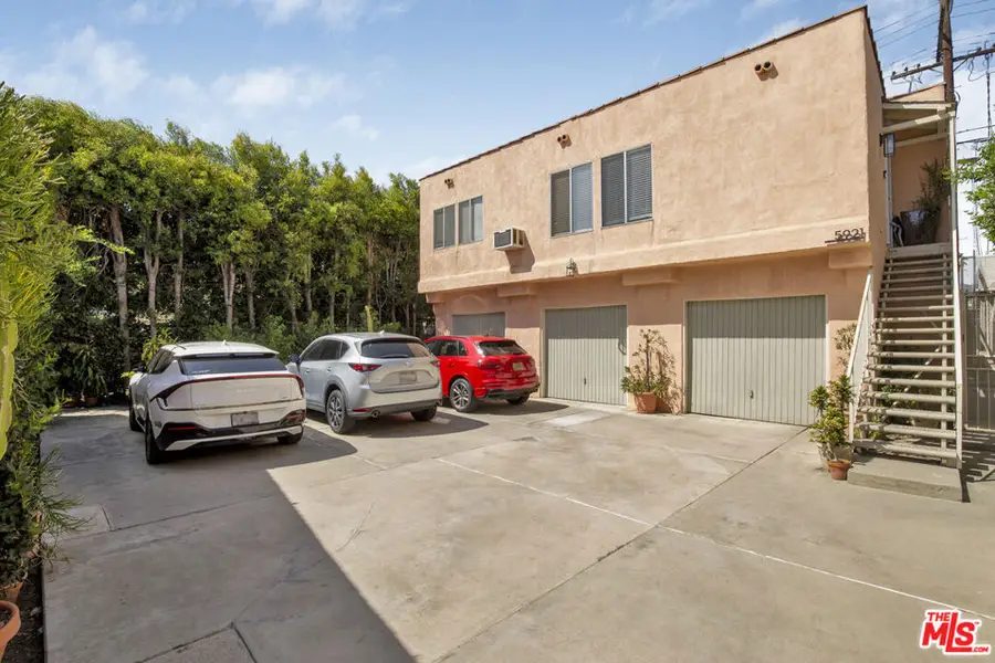 5913 Willoughby Avenue, Los Angeles, CA 90038 - #3