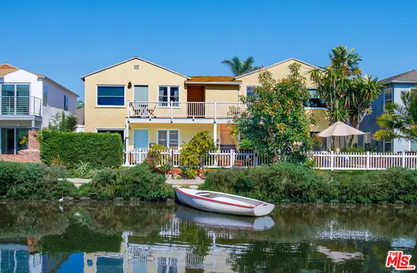 2824 Grand Canal, Venice, CA 90291