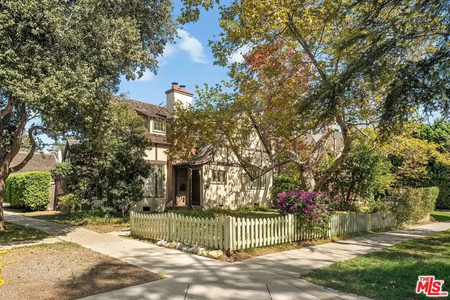 1902 Georgina Avenue, Santa Monica, CA 90402 - #2