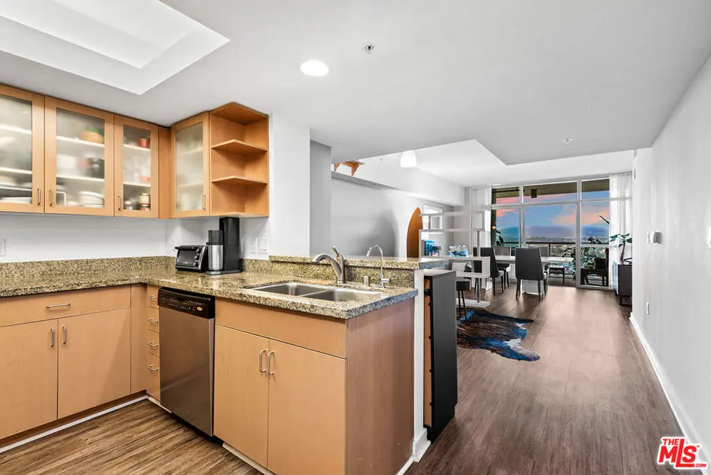 13700 Marina Pointe Drive #1520, Marina Del Rey, CA 90292 - #1