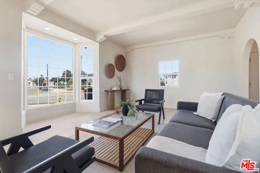 8230 Park Circle, Inglewood, CA 90305 - #2