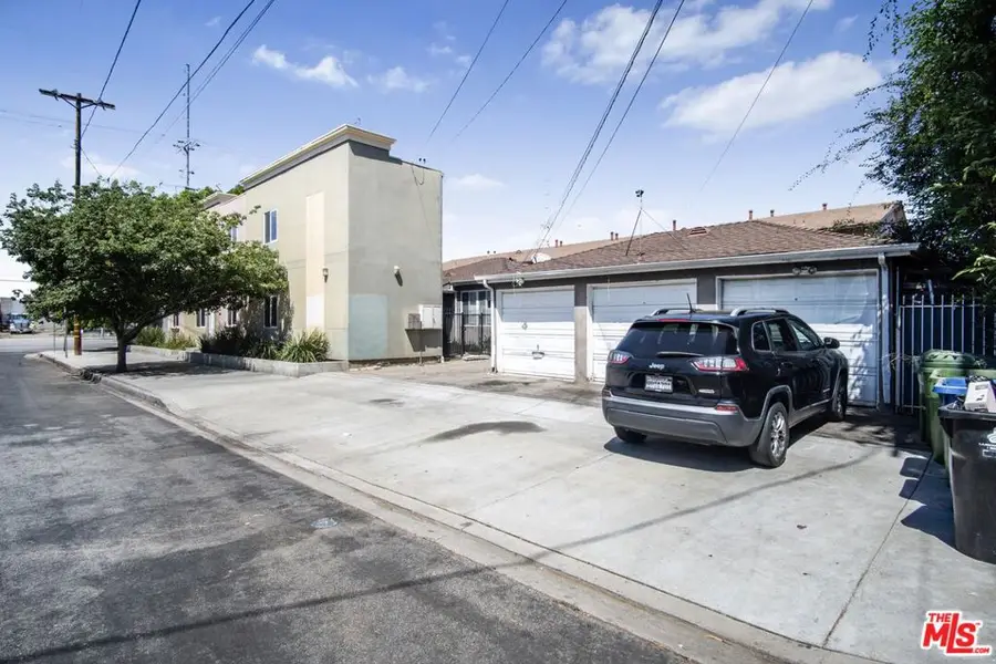 16057 Hartland Street, Van Nuys, CA 91406 - #3