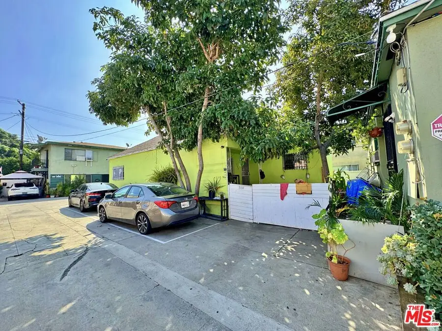 7102 Hood Avenue, Huntington Park, CA 90255 - #2