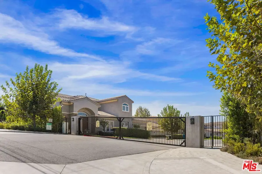 18322 Columbus Circle, Tarzana, CA 91356 - #3