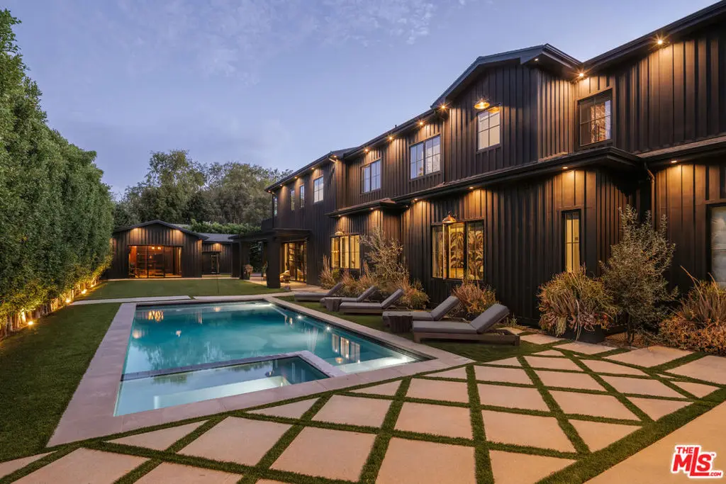 5330 Amestoy Avenue, Encino, CA 91316 - #1