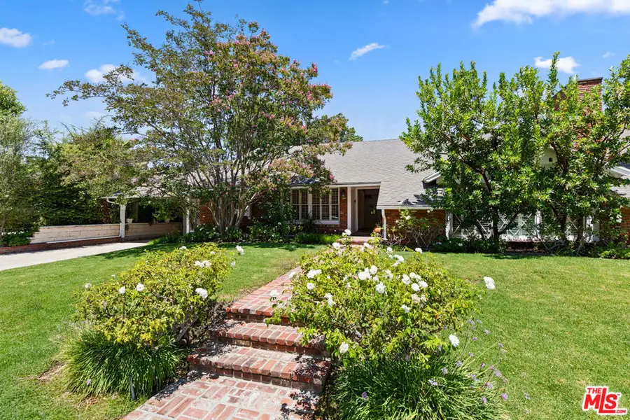 16011 Meadowcrest Road, Sherman Oaks, CA 91403 - #2