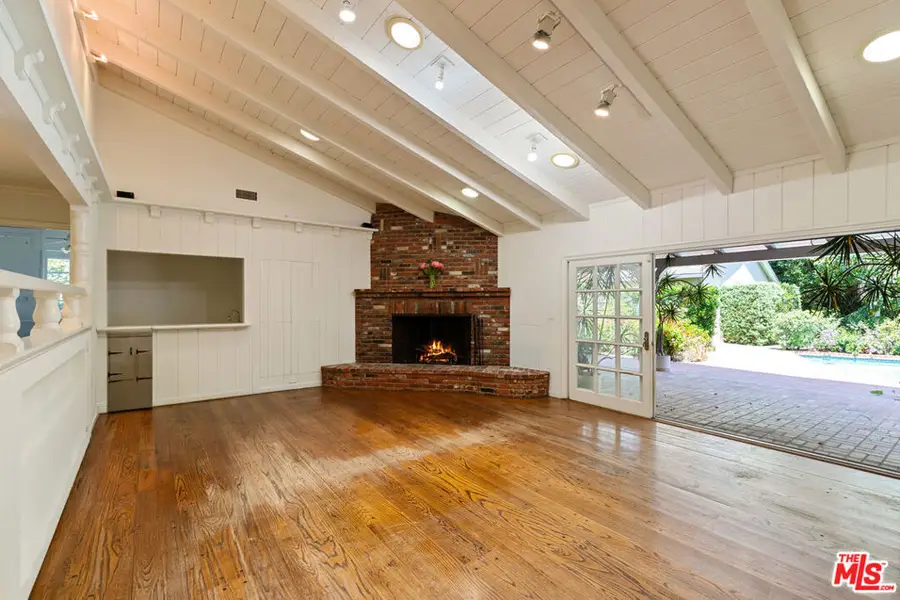 16011 Meadowcrest Road, Sherman Oaks, CA 91403 - #3