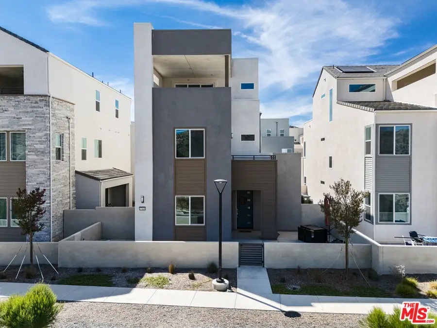 27124 Skyland Way, Valencia, CA 91355 - #2