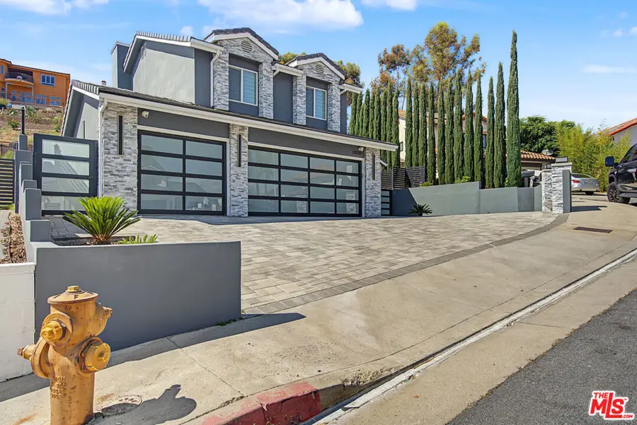 13039 Garris Avenue, Granada Hills, CA 91344 - #2