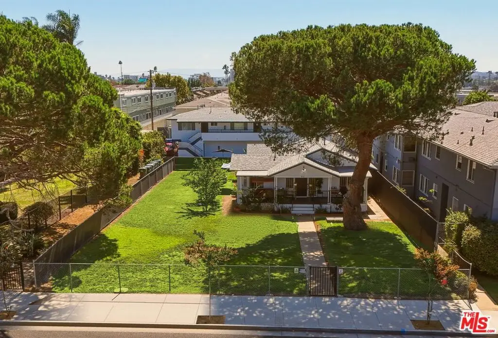 831 Centinela Avenue, Inglewood, CA 90302 - #1